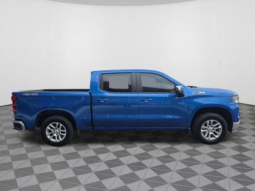 Glacier Blue Metallic 2022 Chevrolet Silverado 1500 LT