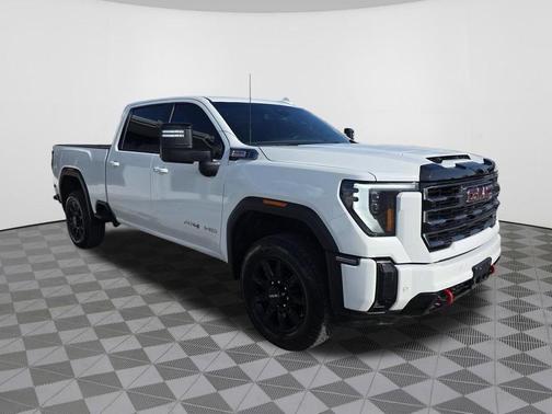 Summit White 2025 GMC Sierra 2500 AT4