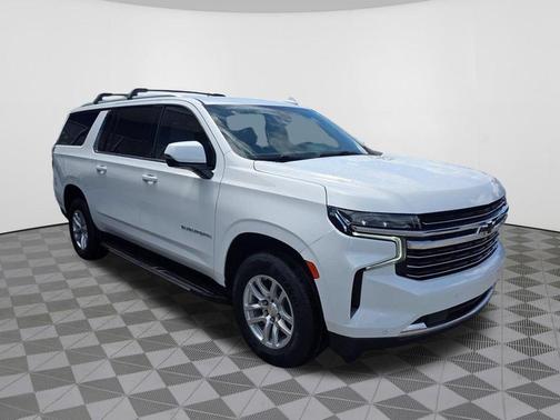 Summit White 2021 Chevrolet Suburban LT