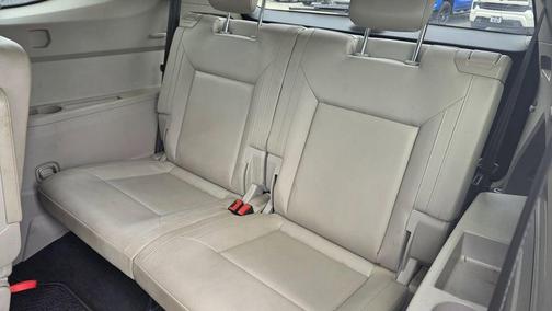 Pure White 2019 Volkswagen Atlas 3.6L SEL