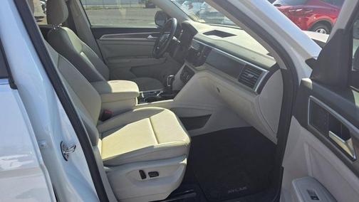 Pure White 2019 Volkswagen Atlas 3.6L SEL