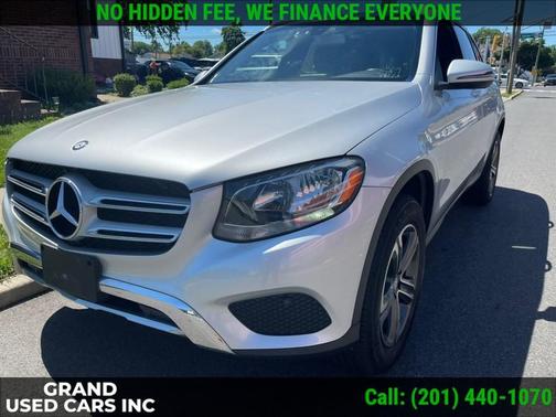 Diamond Silver Metallic 2016 Mercedes-Benz GLC 300 4MATIC