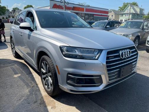 Florett Silver Metallic 2018 Audi Q7 3.0T Prestige