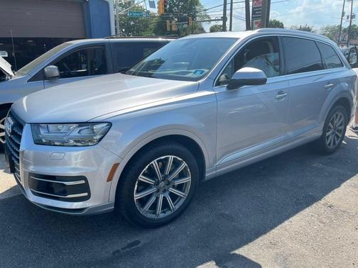 Florett Silver Metallic 2018 Audi Q7 3.0T Prestige