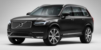 Crystal White Pearl Metallic 2017 Volvo XC90 T6 Momentum