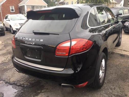 2011 Porsche Cayenne Cayenne