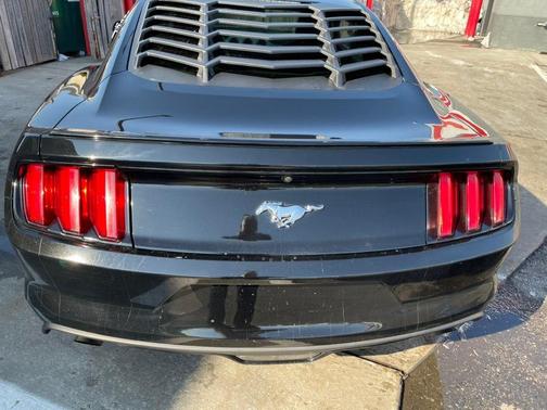 2015 Ford Mustang EcoBoost Premium