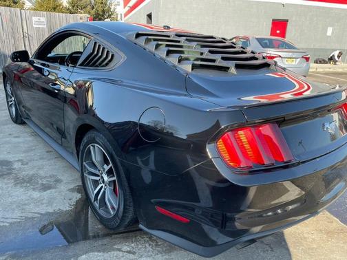 2015 Ford Mustang EcoBoost Premium