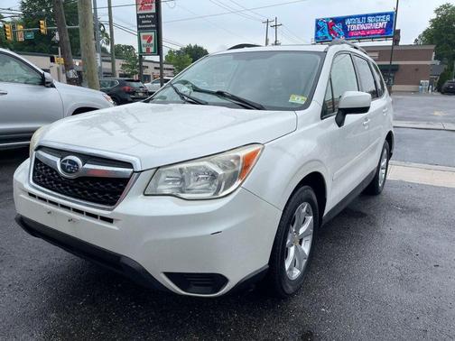 Satin White Pearl 2014 Subaru Forester 2.5i Premium