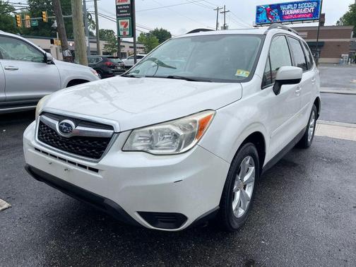 Satin White Pearl 2014 Subaru Forester 2.5i Premium