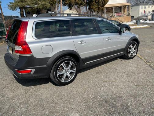 2015 Volvo XC70 T6