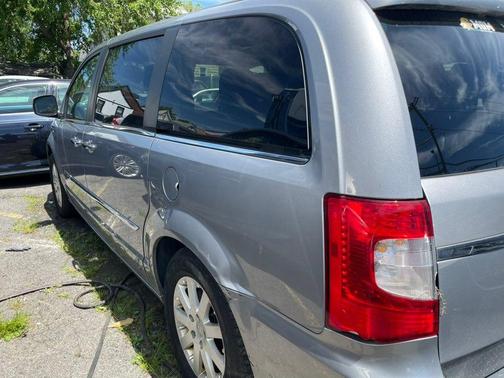 Billet Silver Metallic Clearcoat 2015 Chrysler Town & Country Touring