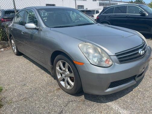 Brilliant Silver Metallic 2005 INFINITI G35x Base