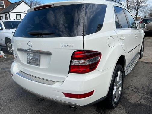 2010 Mercedes-Benz M-Class 4MATIC