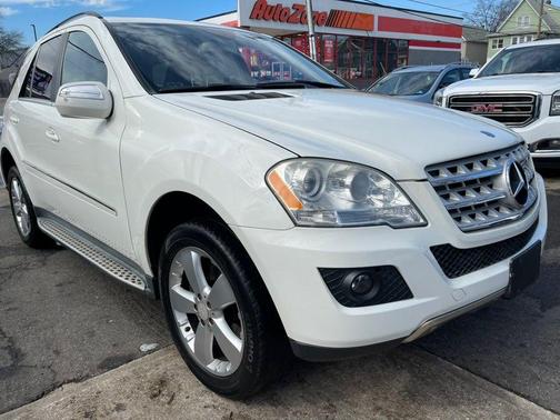 2010 Mercedes-Benz M-Class 4MATIC