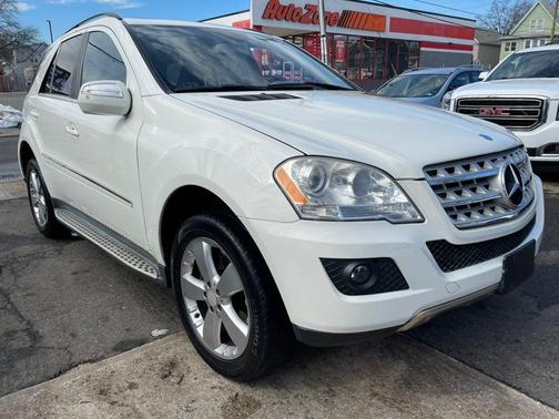 2010 Mercedes-Benz M-Class 4MATIC