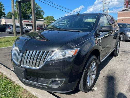 Tuxedo Black Metallic 2013 Lincoln MKX Base