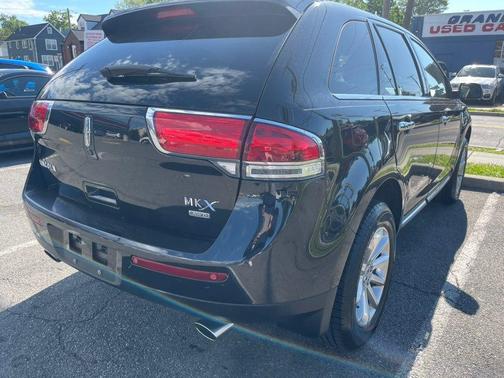 Tuxedo Black Metallic 2013 Lincoln MKX Base