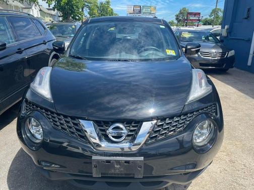 Bordeaux Black 2015 Nissan Juke S