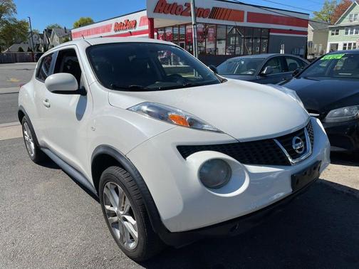 Pearl White 2013 Nissan Juke 5dr Wgn CVT NISMO AWD