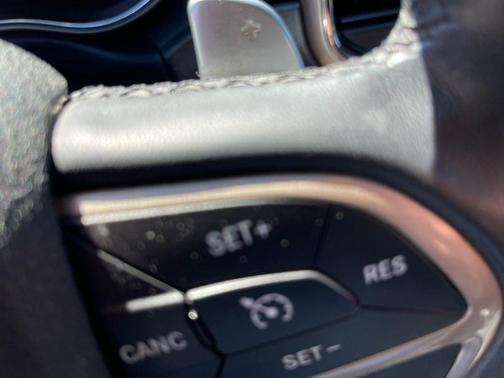 Brilliant Black Crystal Pearlcoat 2015 Jeep Grand Cherokee Laredo