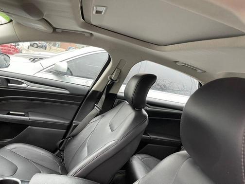 2016 Ford Fusion Titanium