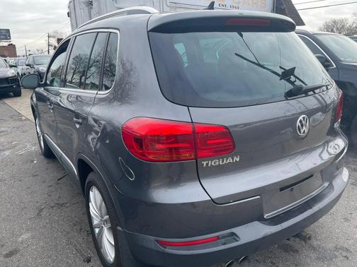 2012 Volkswagen Tiguan SE