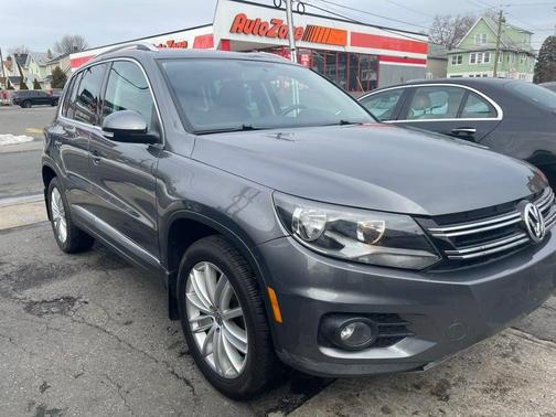 2012 Volkswagen Tiguan SE