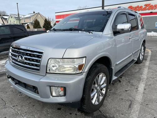 2010 INFINITI QX56 Base