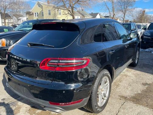 2017 Porsche Macan AWD