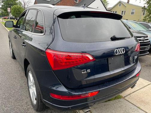 Deep Sea Blue Pearl 2010 Audi Q5 3.2 Premium quattro