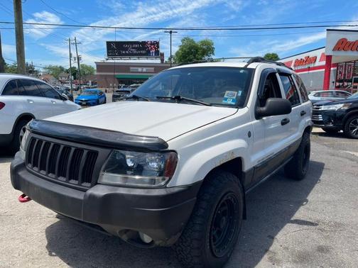 Stone White 2004 Jeep Grand Cherokee Laredo