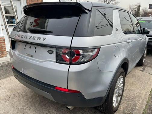 Indus Silver Metallic 2017 Land Rover Discovery Sport SE