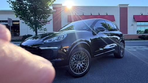 Black 2018 Porsche Cayenne Platinum Edition