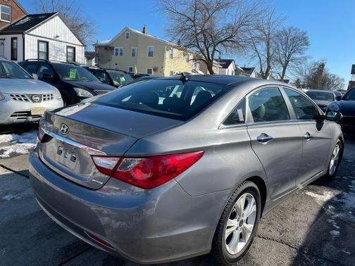 2012 Hyundai SONATA Limited