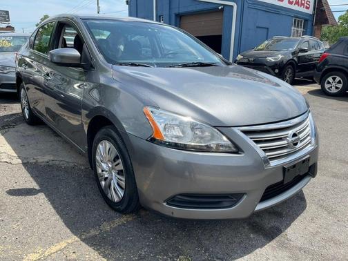 Gun Metallic 2015 Nissan Sentra SV