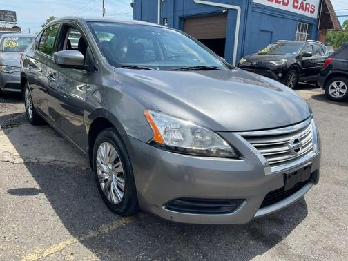 Gun Metallic 2015 Nissan Sentra SV