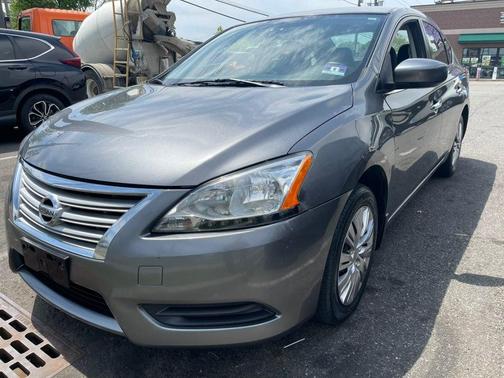 Gun Metallic 2015 Nissan Sentra SV