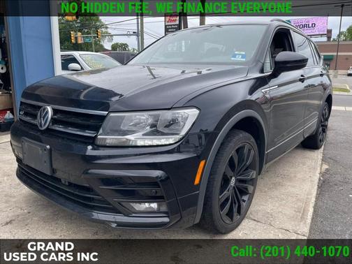Deep Black Pearl 2020 Volkswagen Tiguan 2.0T SE R-Line Black 4MOTION