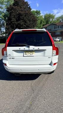 Ice White 2013 Volvo XC90 3.2 Platinum