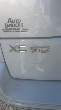 Ice White 2013 Volvo XC90 3.2 Platinum