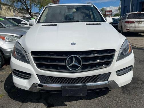 Diamond White Metallic 2014 Mercedes-Benz M-Class 4MATIC