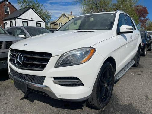 Diamond White Metallic 2014 Mercedes-Benz M-Class 4MATIC