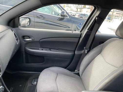 2014 Chrysler 200 LX