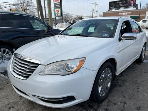 2014 Chrysler 200 LX