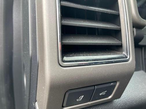 Magnetic Metallic 2019 Ford Expedition XLT