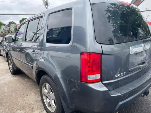 Alabaster Silver Metallic 2010 Honda Pilot EX-L