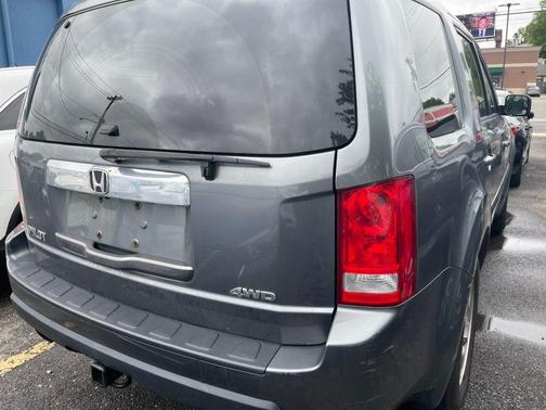 Alabaster Silver Metallic 2010 Honda Pilot EX-L
