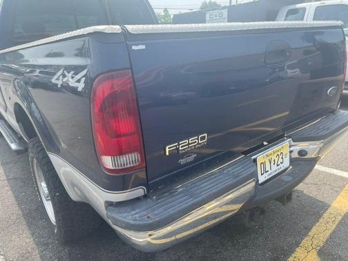 Medium Wedgewood Blue Met 2004 Ford F-250 XLT SuperCab