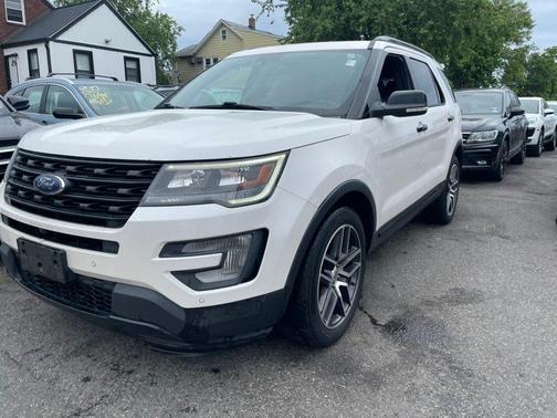 White Platinum Metallic Tri-Coat 2017 Ford Explorer sport